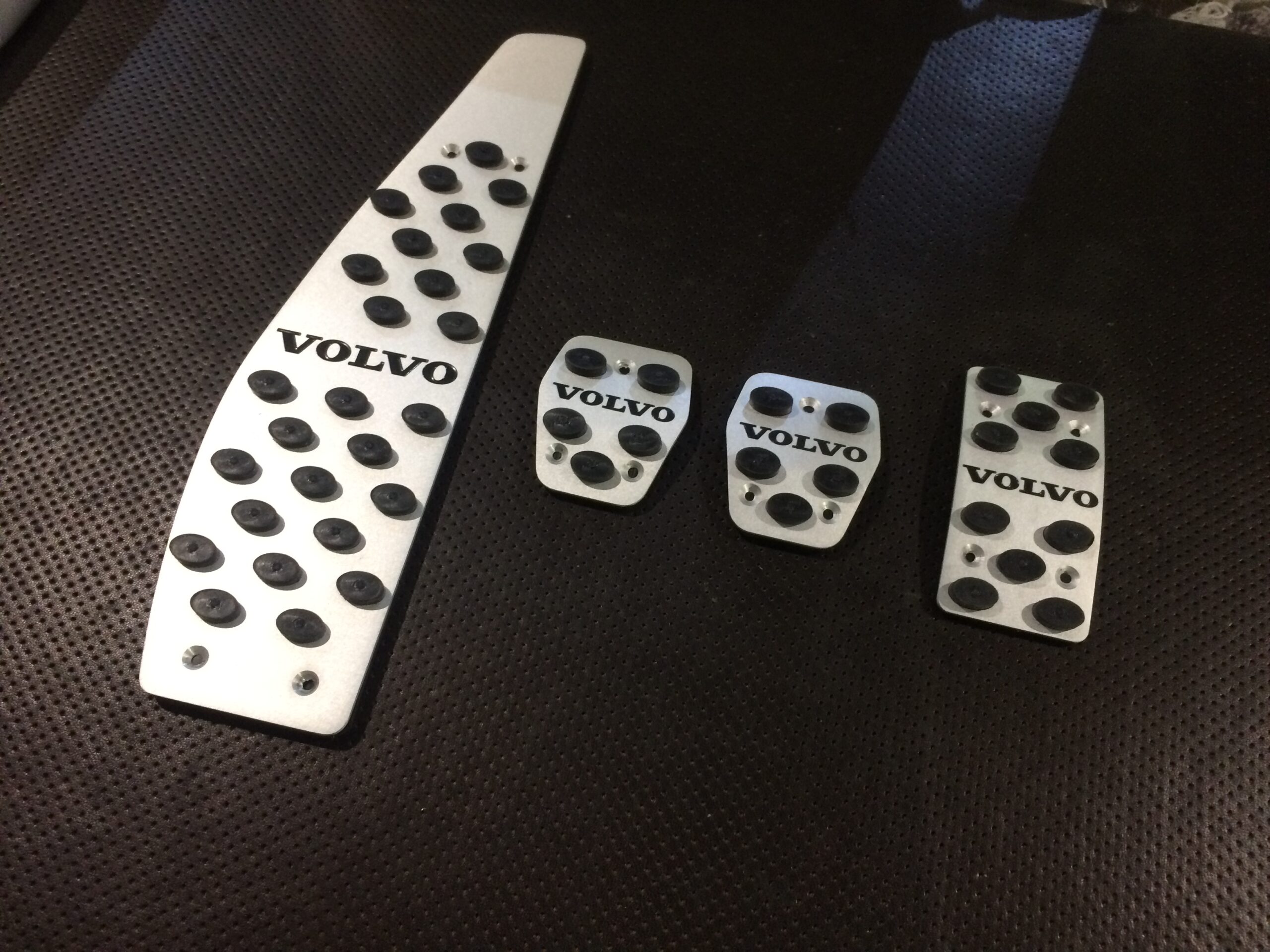 Накладки на педали Volvo V50 — изображение 3