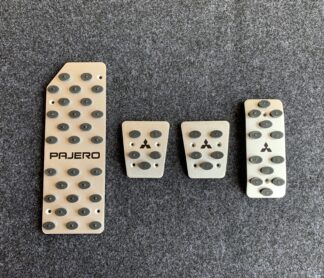 Mitsubishi Pajero Sport 1