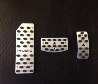 Mitsubishi Pajero Sport 1