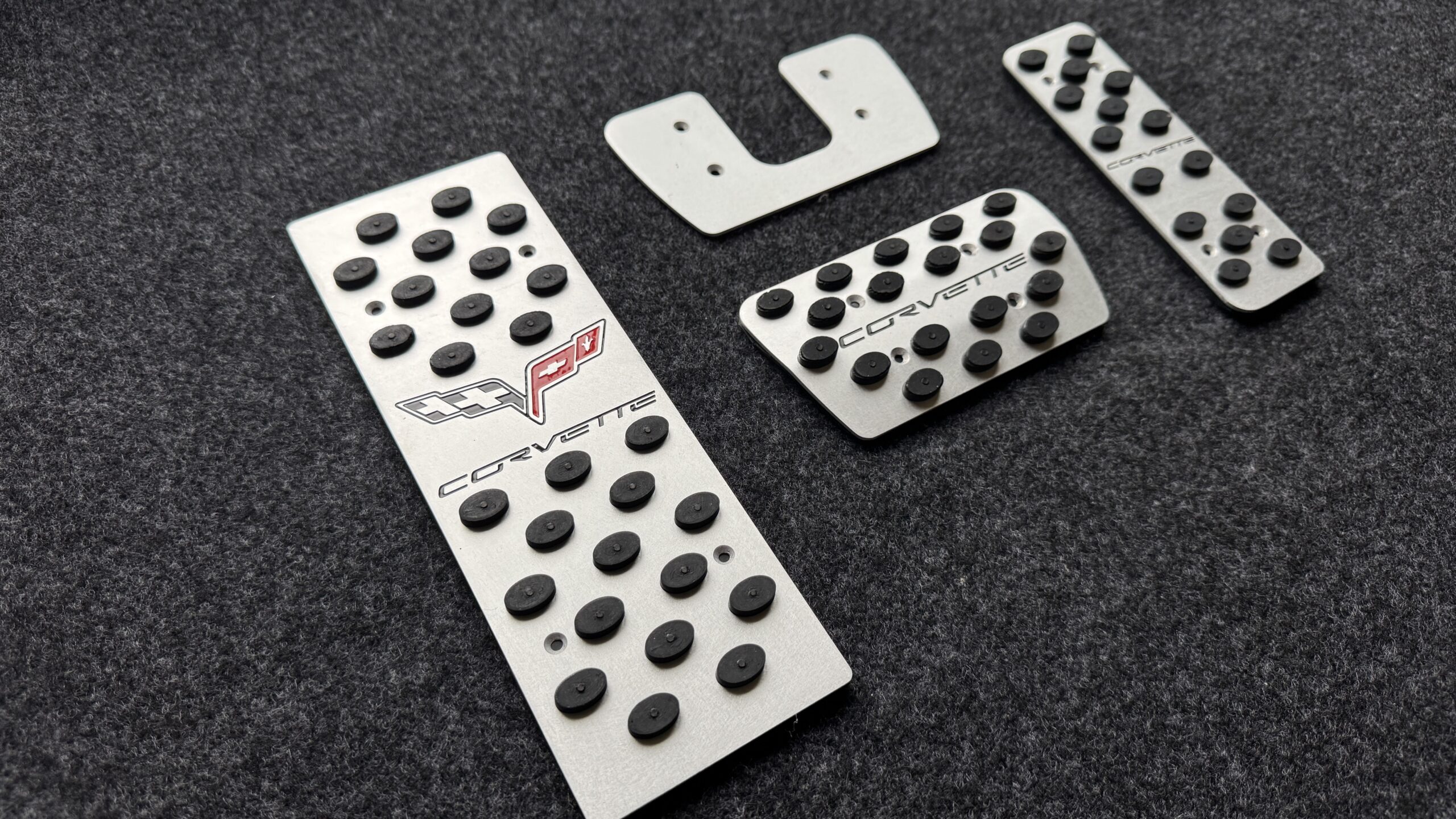 Накладки на педали Chevrolet Corvette C6 — изображение 3