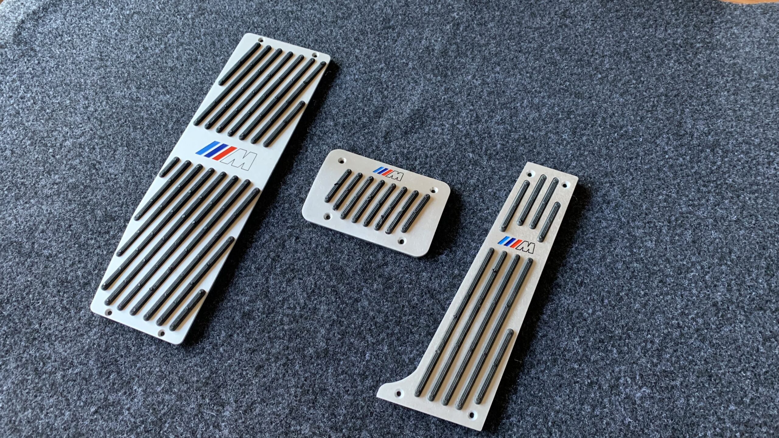 Накладки на педали M BMW E24 — изображение 2