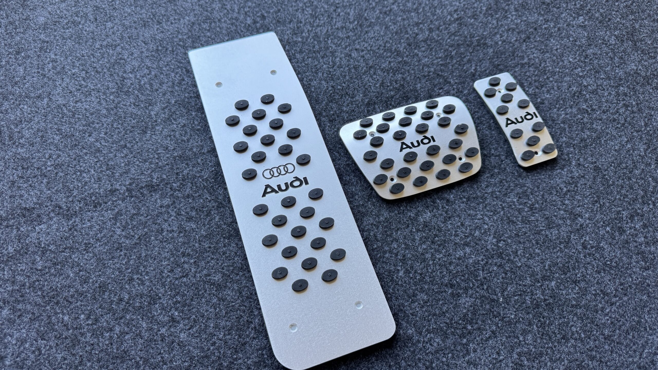 Накладки на педали Audi A6 (C8) — изображение 4